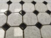 Mozaika Marmurowa CRISTAL WHITE/HANG GREY 30,5x30,5x1 poler