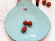 MIętowy talerzyk deserowy kot - Rękodzieło na prezent - Lamabo Ceramics