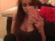 Znudzona rutyną szuka przygody