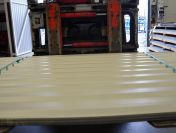 Tanie blachy w paczkach - białe/szare/kremowe podkłady