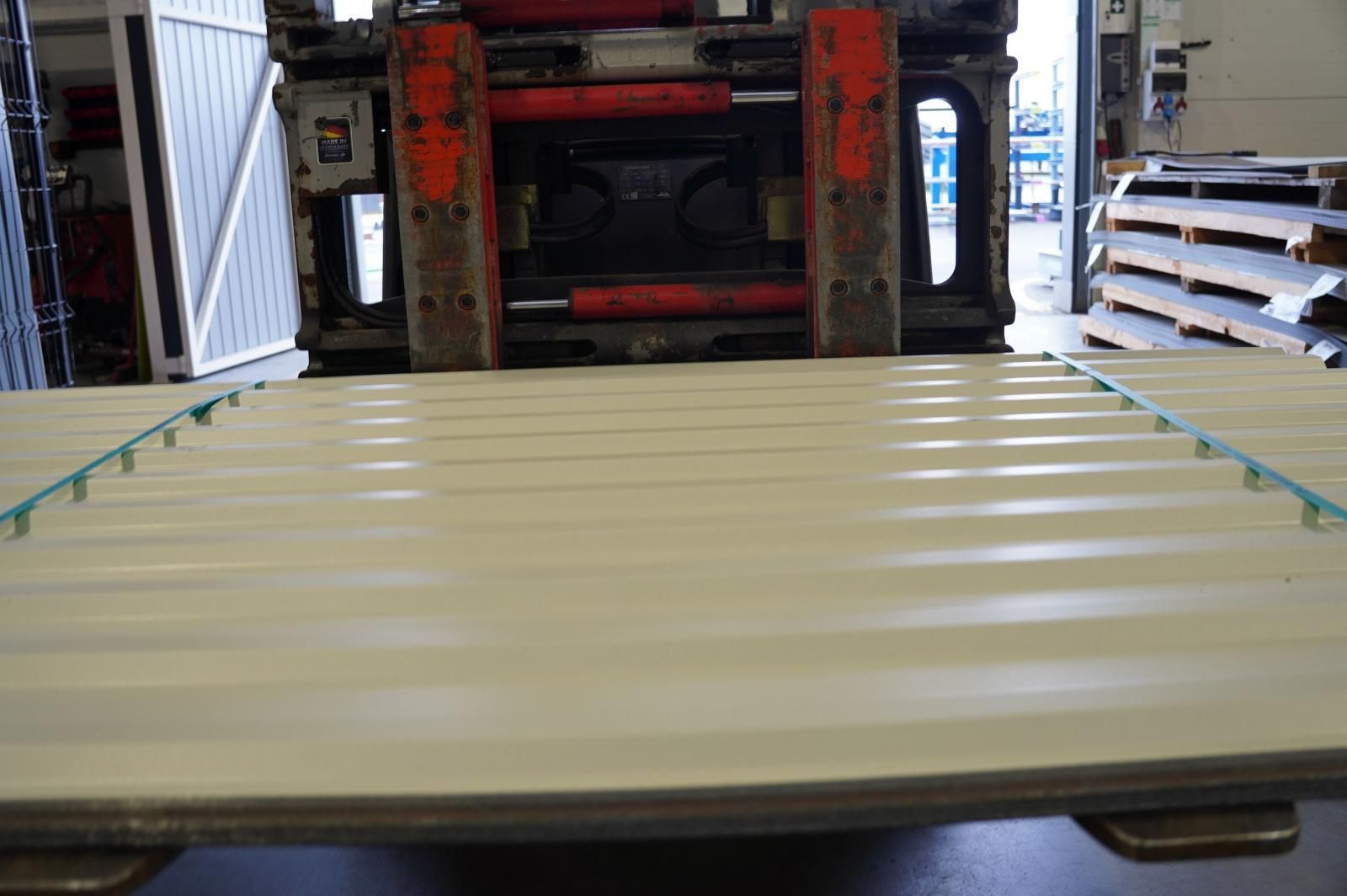 Tanie blachy w jasnych podkładach - T-14/T-18 Mielec - Zdjęcie 1