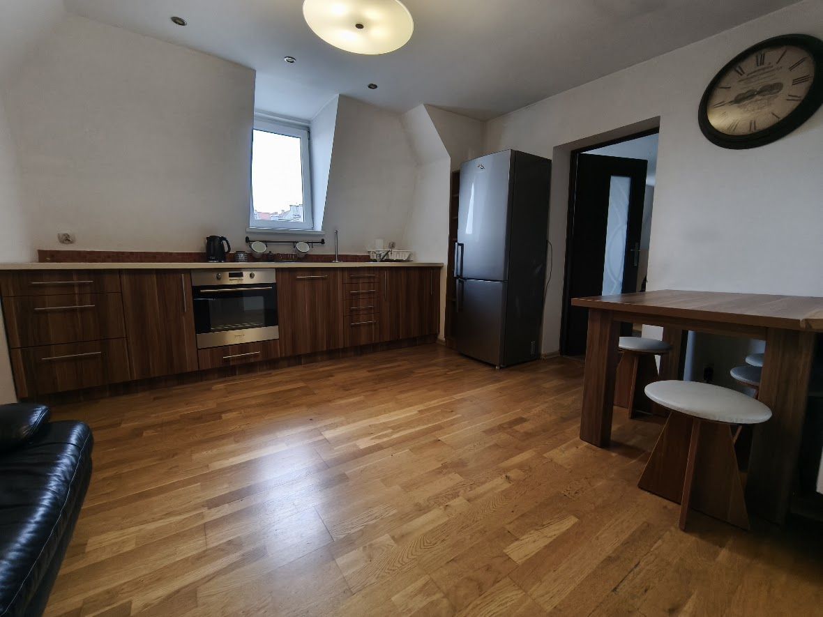 Katowice Plac Miarki. Mieszkanie 3 pokoje na poddaszu Katowice - Zdjęcie 1